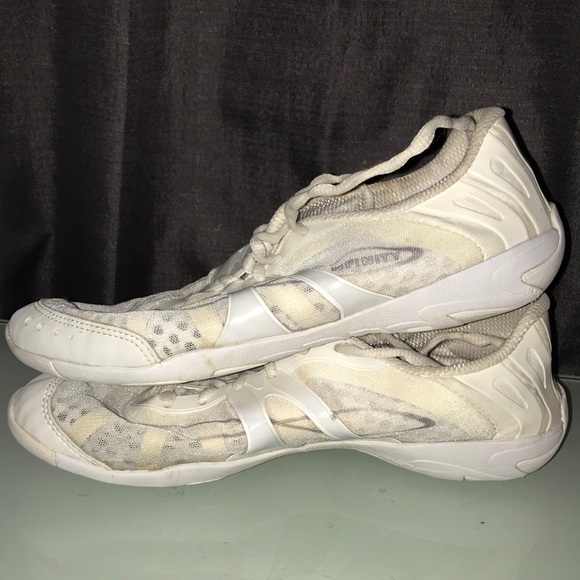 Nfinity Vengeance - Picture 4 of 6